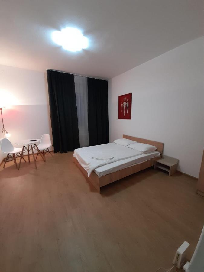 Piata Unirii- 1 *